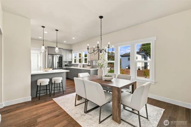 Property photo for 3301 17th Avenue S, Seattle photo 5