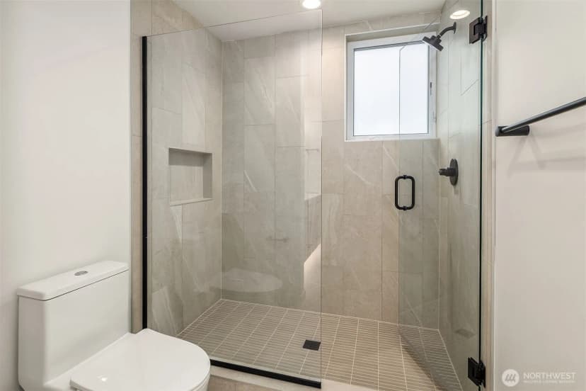 Property photo for 805 Ne 71st Street, Seattle photo 19
