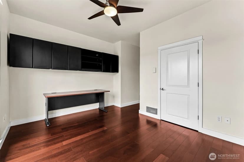 Property photo for 400 Washington Avenue #303, Bremerton photo 9