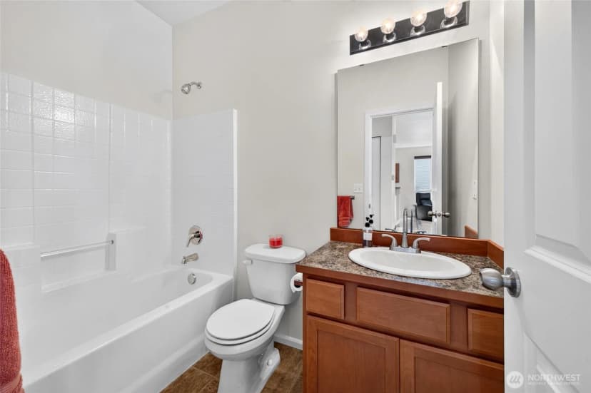Property photo for 6618 Charlotte Avenue Se, Auburn photo 9