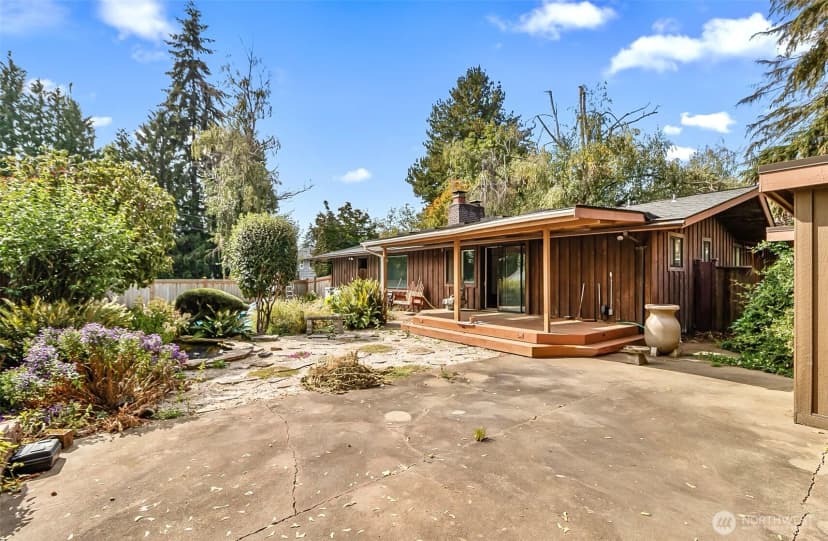 Property photo for 12042 14th Avenue S, Burien photo 17
