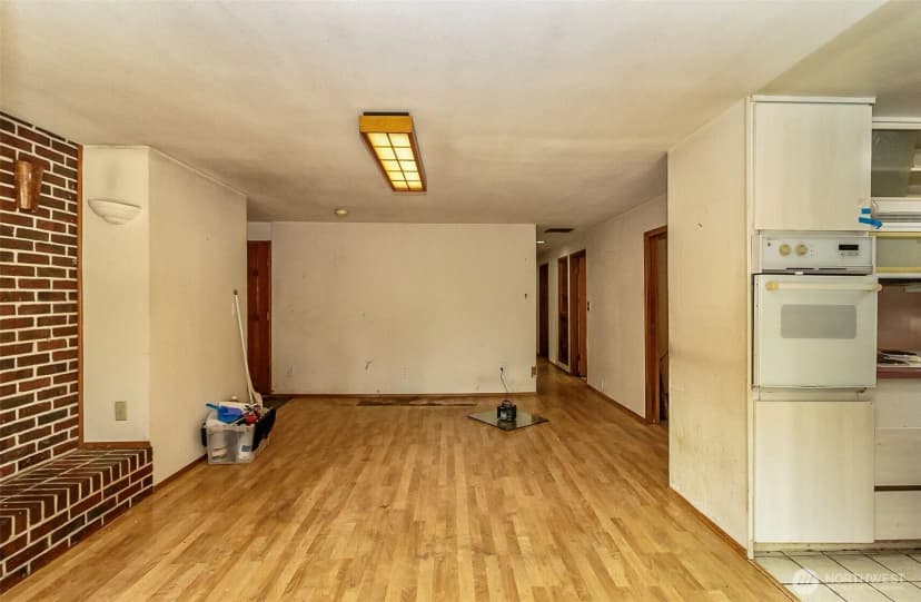 Property photo for 12042 14th Avenue S, Burien photo 6
