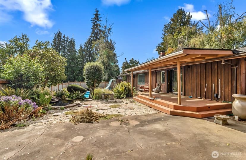 Property photo for 12042 14th Avenue S, Burien photo 18