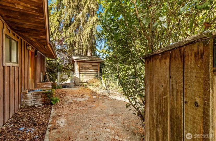 Property photo for 12042 14th Avenue S, Burien photo 14