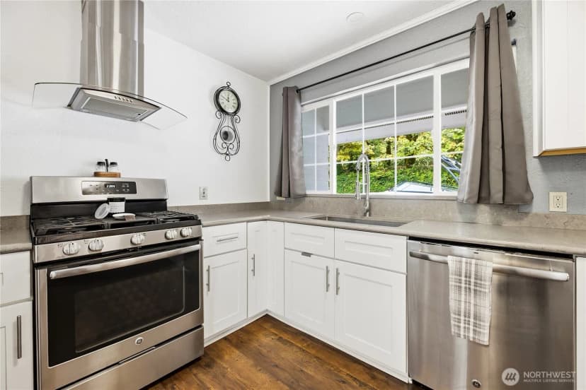 Property photo for 17209 45th St E, Lake Tapps photo 10