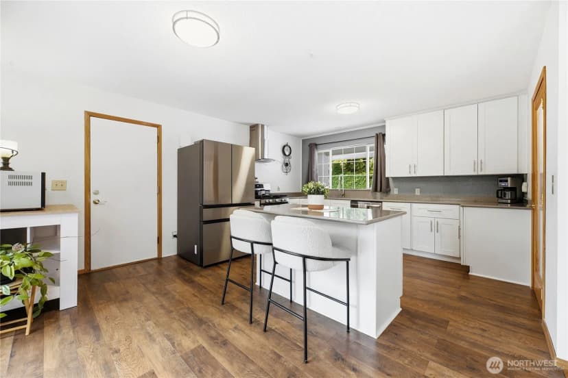 Property photo for 17209 45th St E, Lake Tapps photo 8