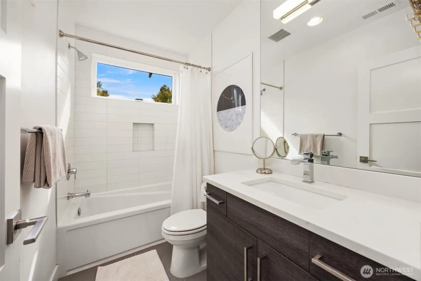 Property photo for 5751 36th Avenue Ne, Seattle photo 26