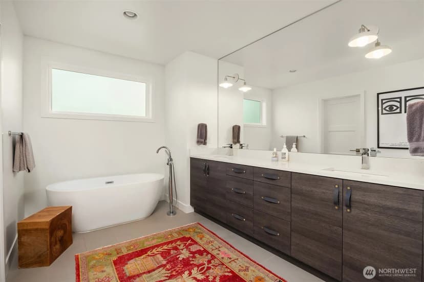 Property photo for 5751 36th Avenue Ne, Seattle photo 24