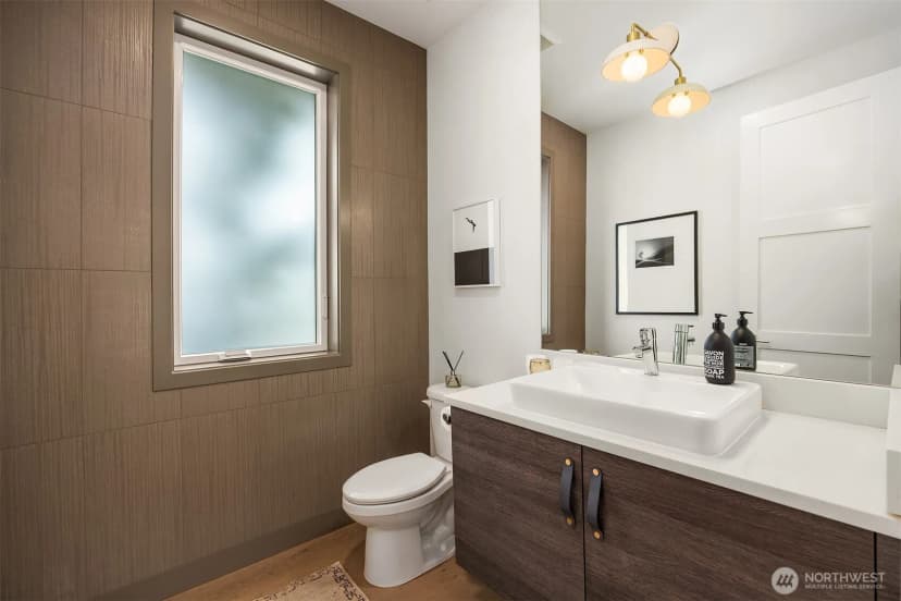 Property photo for 5751 36th Avenue Ne, Seattle photo 19