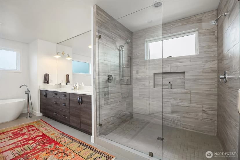 Property photo for 5751 36th Avenue Ne, Seattle photo 23