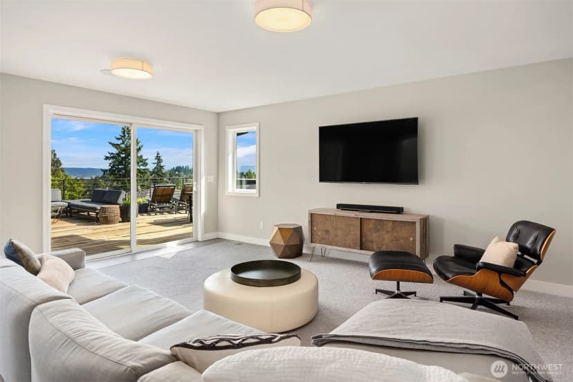 Property photo for 5751 36th Avenue Ne, Seattle photo 31