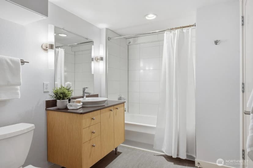 Property photo for 3104 Western Avenue #104, Seattle photo 20