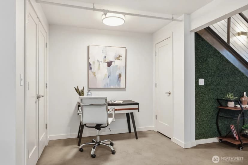 Property photo for 3104 Western Avenue #104, Seattle photo 10