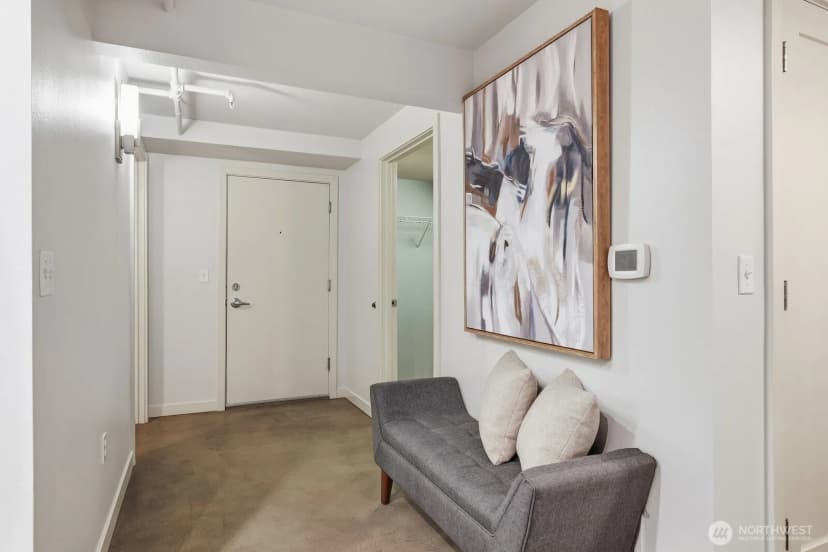 Property photo for 3104 Western Avenue #104, Seattle photo 13