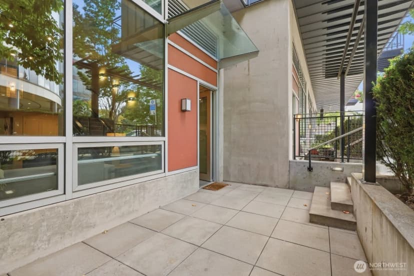 Property photo for 3104 Western Avenue #104, Seattle photo 22