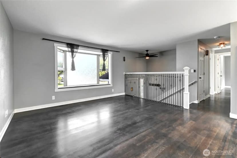 Property photo for 6108 88th Street Ne, Marysville photo 3
