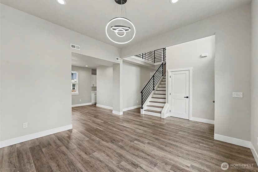 Property photo for 903 138th Street E, Tacoma photo 5