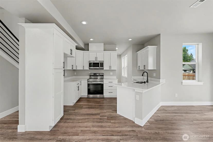 Property photo for 903 138th Street E, Tacoma photo 10
