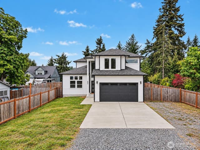 Property photo for 903 138th Street E, Tacoma photo 2