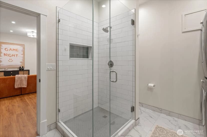 Property photo for 2337 N 61st Street, Seattle photo 32