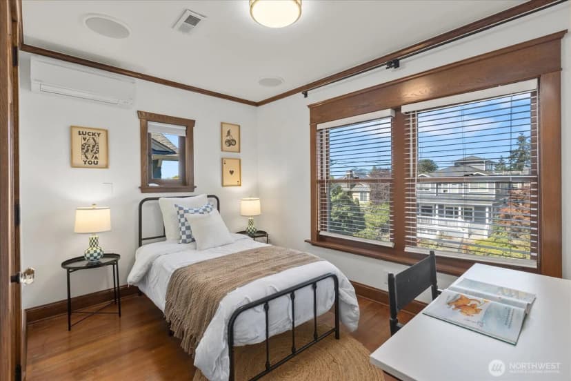 Property photo for 2337 N 61st Street, Seattle photo 15