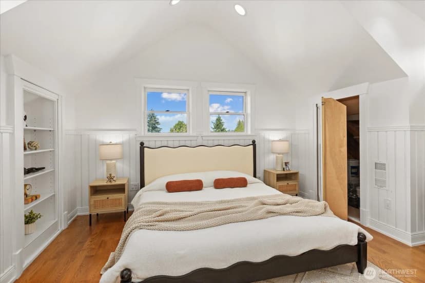 Property photo for 2337 N 61st Street, Seattle photo 22