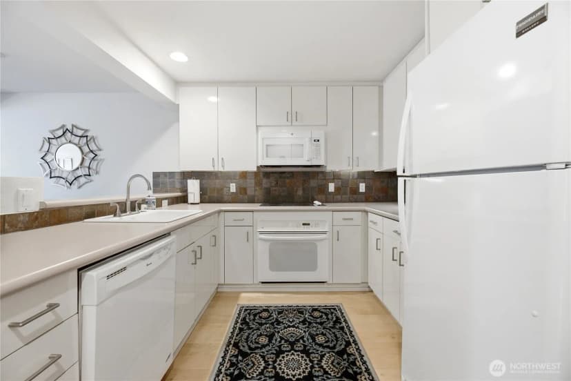 Property photo for 1 Broadway #202, Tacoma photo 9