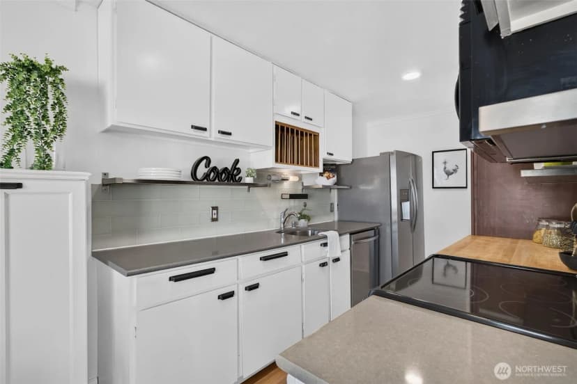 Property photo for 400 Melrose Avenue E #509, Seattle photo 10