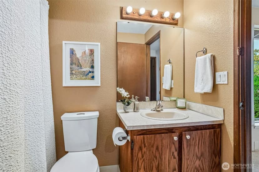 Property photo for 811 Ne 57th Street, Seattle photo 23