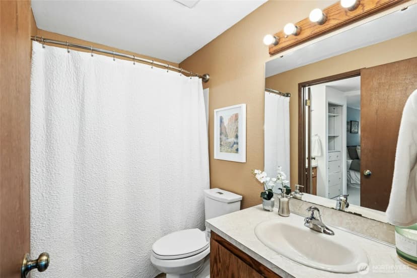 Property photo for 811 Ne 57th Street, Seattle photo 24