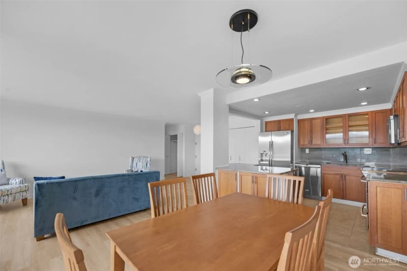 Property photo for 6533 Seaview Avenue Nw #710a, Seattle photo 6