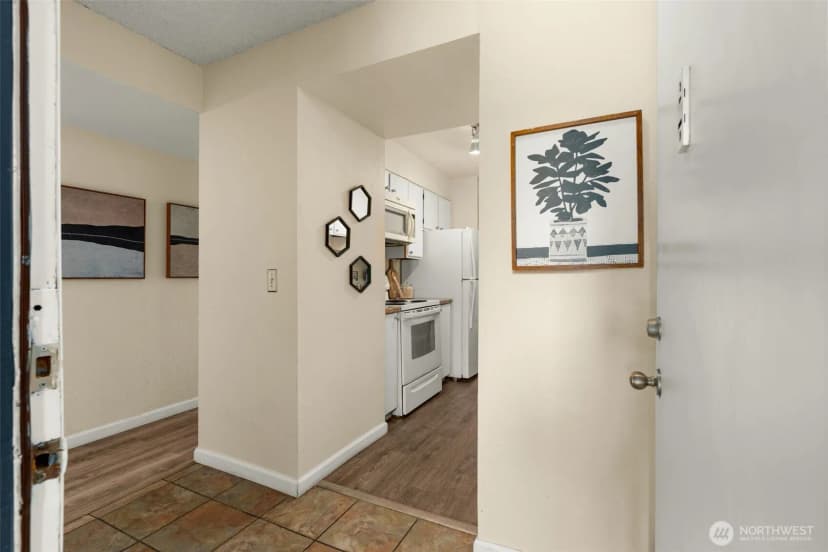 Property photo for 423 75th Street Se #a7, Everett photo 4