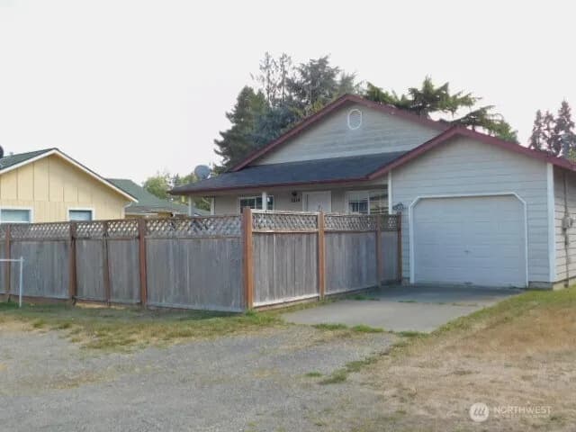 Property photo for 1014 W Spruce Street, Port Angeles