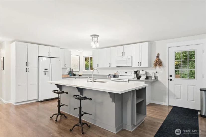 Property photo for 4002 55th Street Ct Nw, Gig Harbor photo 8