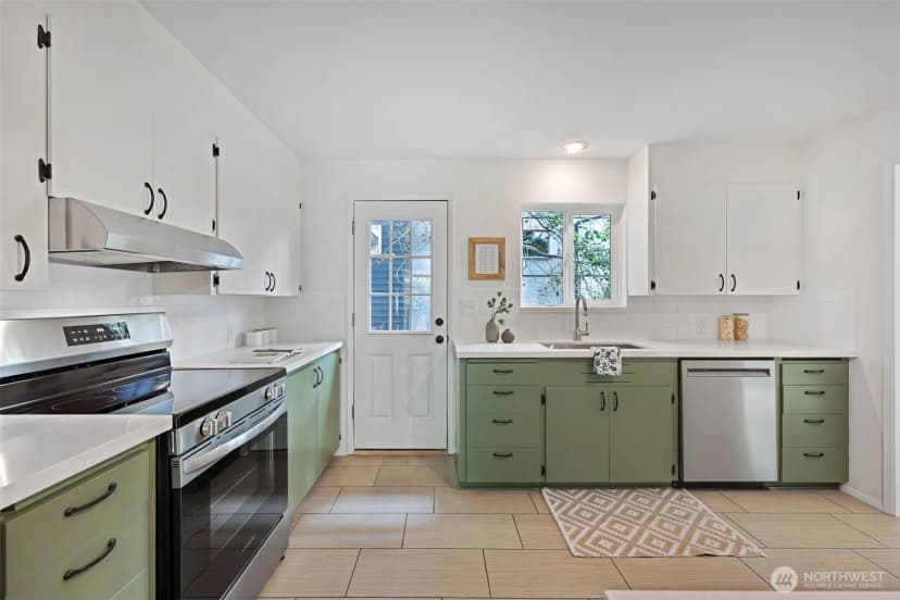 Property photo for 1603 Nw 89th Street, Seattle photo 9
