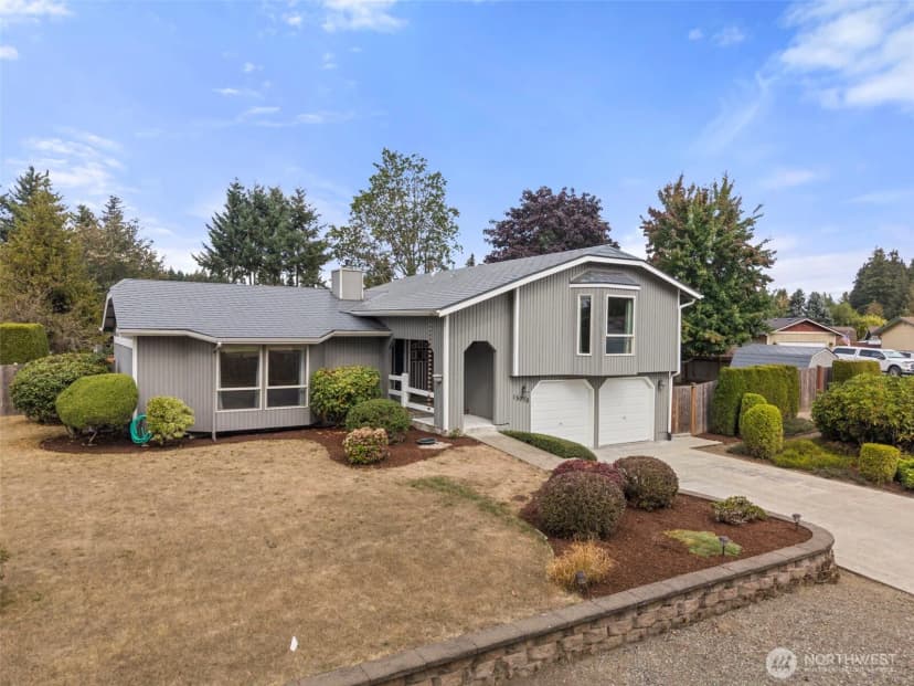 Property photo for 15018 113th Avenue E, Puyallup photo 2