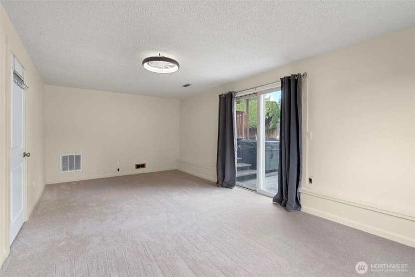 Property photo for 15018 113th Avenue E, Puyallup photo 28