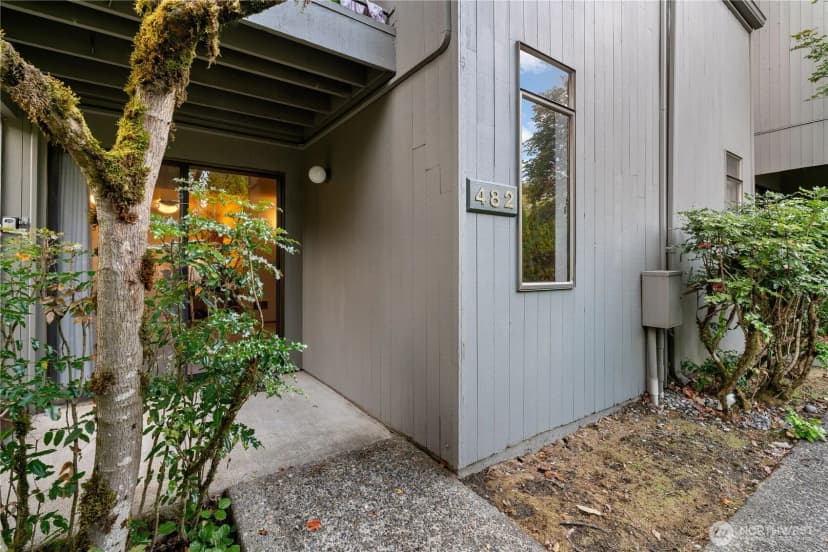 Property photo for 6581 137th Place Ne #482, Redmond photo 2