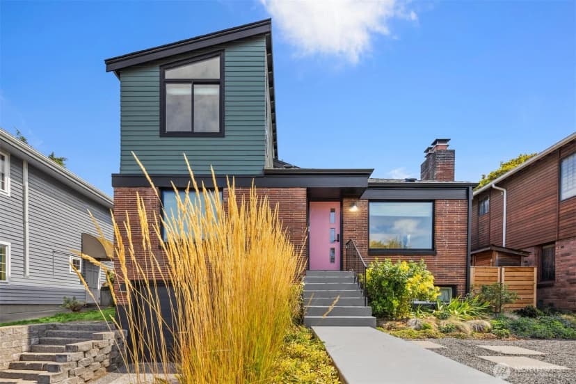 Property photo for 4002 12th Avenue S, Seattle photo 2