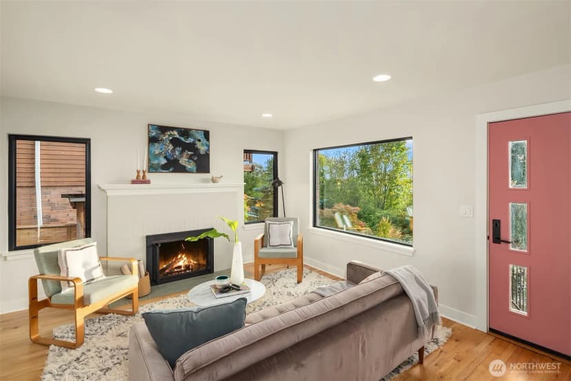 Property photo for 4002 12th Avenue S, Seattle photo 16
