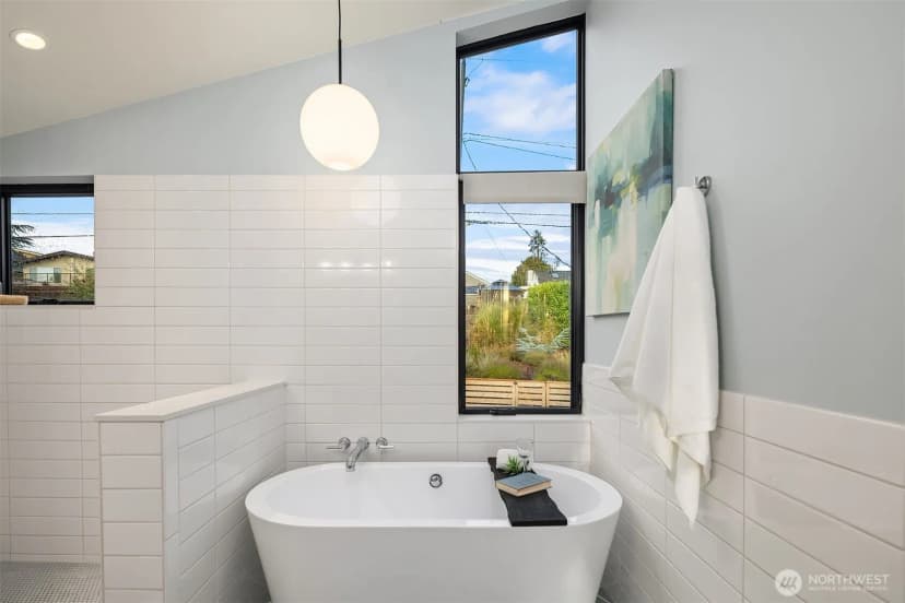 Property photo for 4002 12th Avenue S, Seattle photo 22