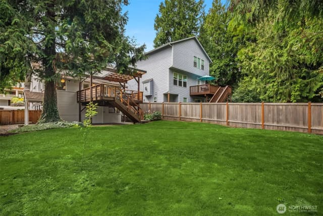 Property photo for 2534 Ne 94th Street, Seattle photo 3