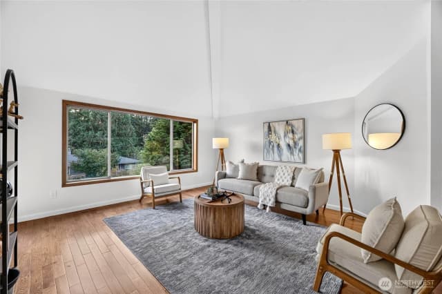 Property photo for 13220 7th Avenue Nw, Seattle photo 3