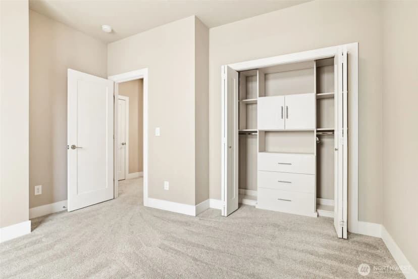 Property photo for 24387 Ne 24th Street, Sammamish photo 30