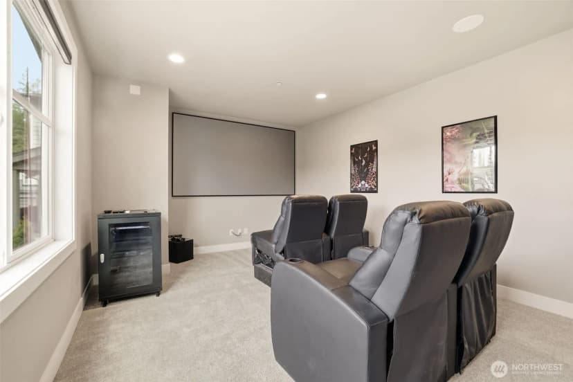 Property photo for 24387 Ne 24th Street, Sammamish photo 32