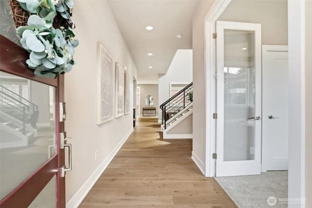 Property photo for 24387 Ne 24th Street, Sammamish photo 3
