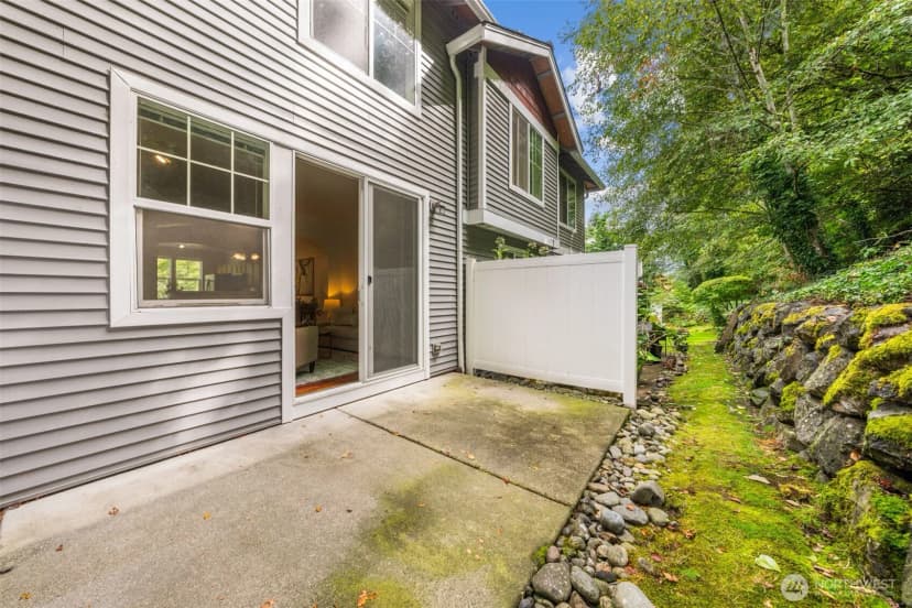 Property photo for 3727 S Holly Park Drive, Seattle photo 19