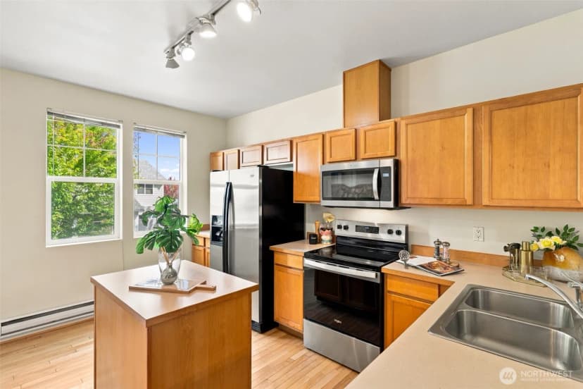 Property photo for 3727 S Holly Park Drive, Seattle photo 7