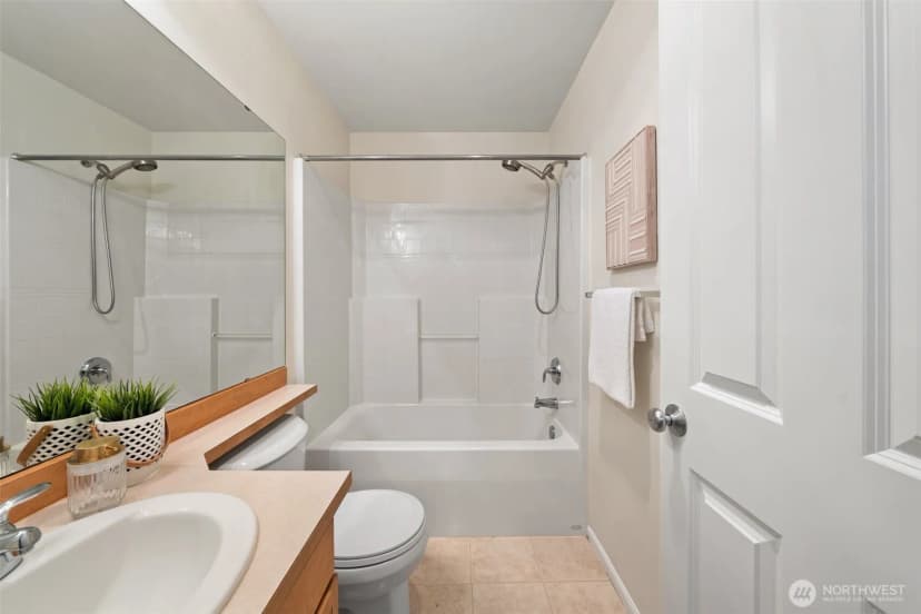 Property photo for 3727 S Holly Park Drive, Seattle photo 12