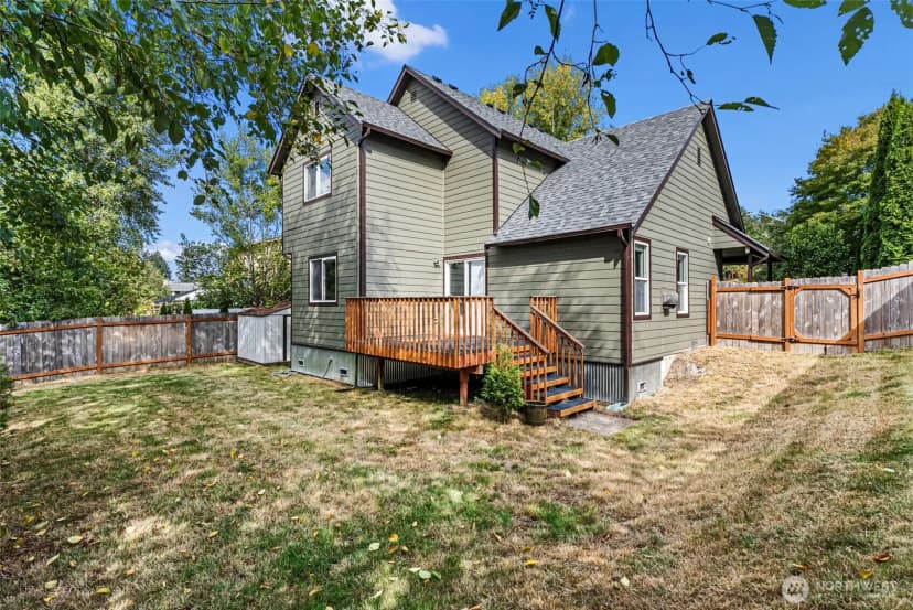 Property photo for 2008 Becky Avenue, Port Orchard photo 29